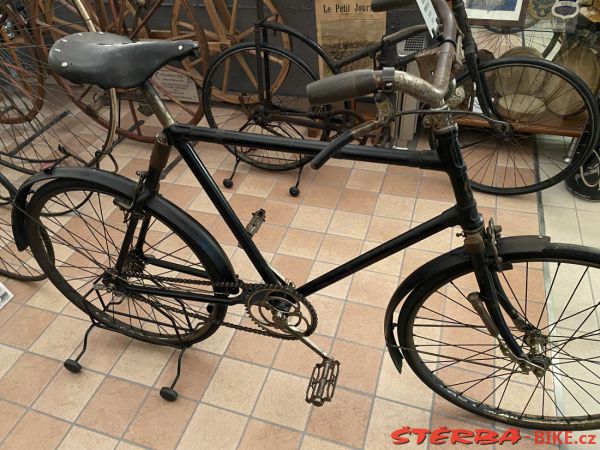 279/A.  Museo di Biciclette - Riva del Garda