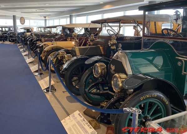 52/C. - Museo NICOLIS - cars, Italy