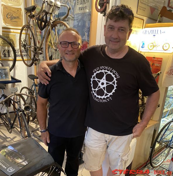 279/B. Riva del Garda - meeting with the owner
