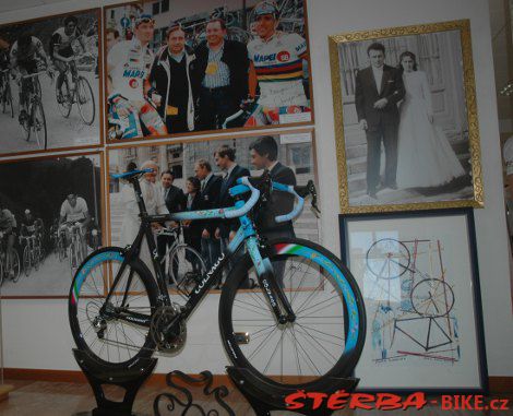 282/A. Colnago Italy
