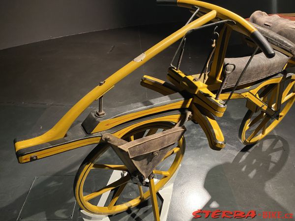 281/B. Exposition "MOTUS" 2022