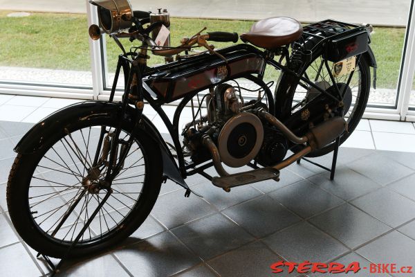 52/B. - Museo NICOLIS - moto, Italy