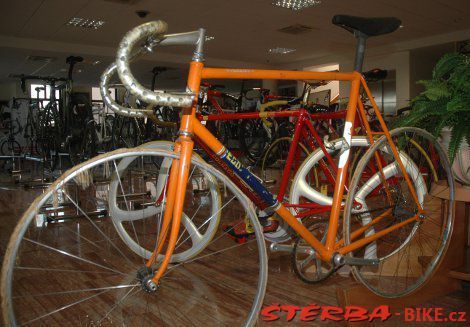282/A. Colnago Italy