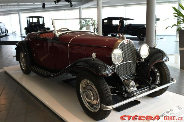 52/C. - Museo NICOLIS - cars, Italy