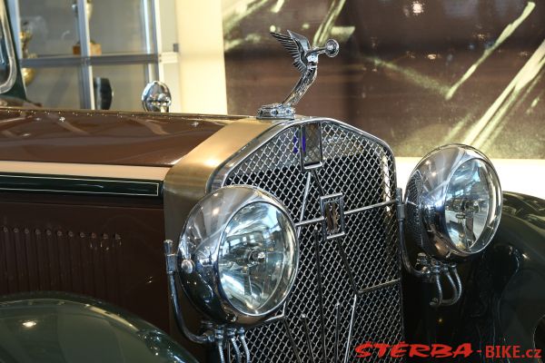 52/C. - Museo NICOLIS - cars, Italy