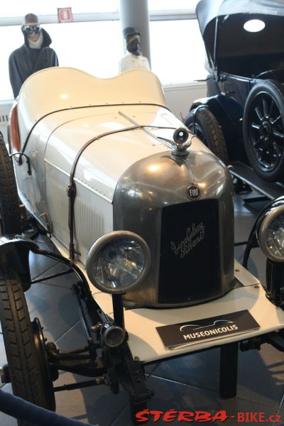 52/C. - Museo NICOLIS - cars, Italy