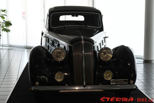 52/C. - Museo NICOLIS - cars, Italy