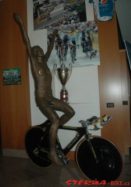 282/A. Colnago Italy