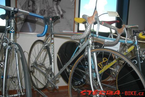 282/A. Colnago Italy