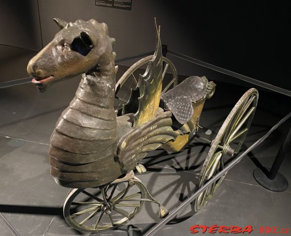 281/B. Exposition "MOTUS" 2022