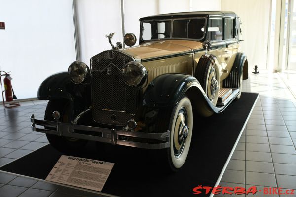 52/C. - Museo NICOLIS - cars, Italy