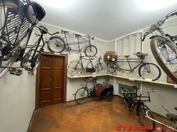 242/A - Collezione A. & C. Azzini