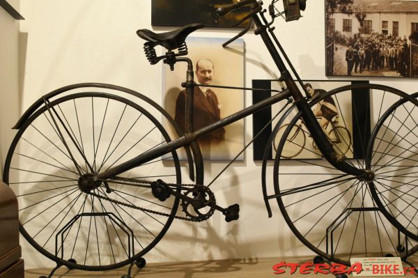 242/A - Collezione A. & C. Azzini