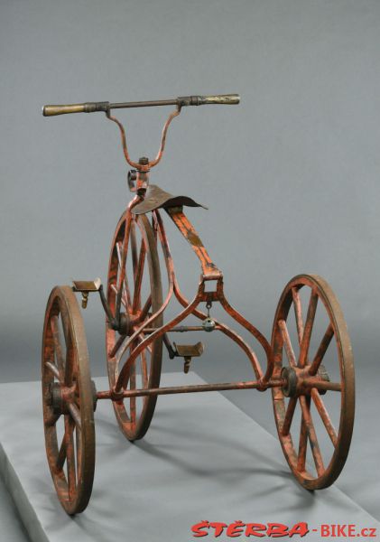 Michaux tricycle, Paris - Francie 1868