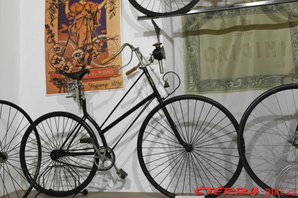 242/A - Collezione A. & C. Azzini