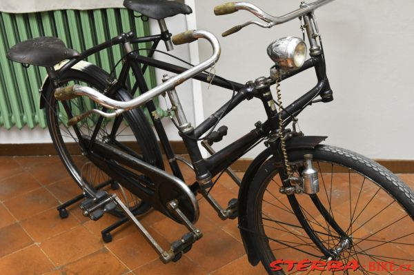 242/A - Collezione A. & C. Azzini