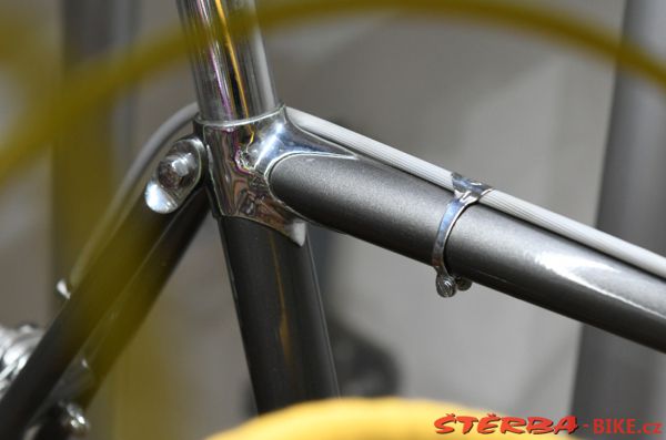 242/A - Collezione A. & C. Azzini