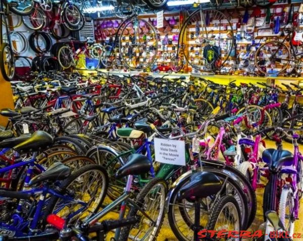 299/A - Bicycle Heaven, USA