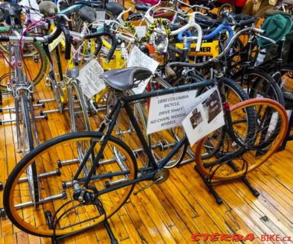 299/A - Bicycle Heaven, USA
