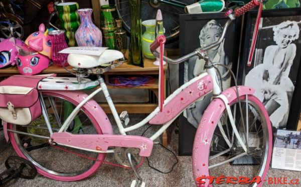 299/A - Bicycle Heaven, USA