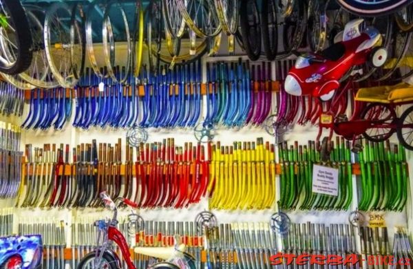 299/A - Bicycle Heaven, USA