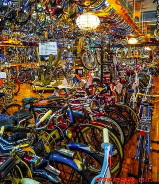 299/A - Bicycle Heaven, USA