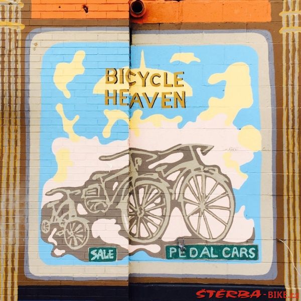 299/A - Bicycle Heaven, USA
