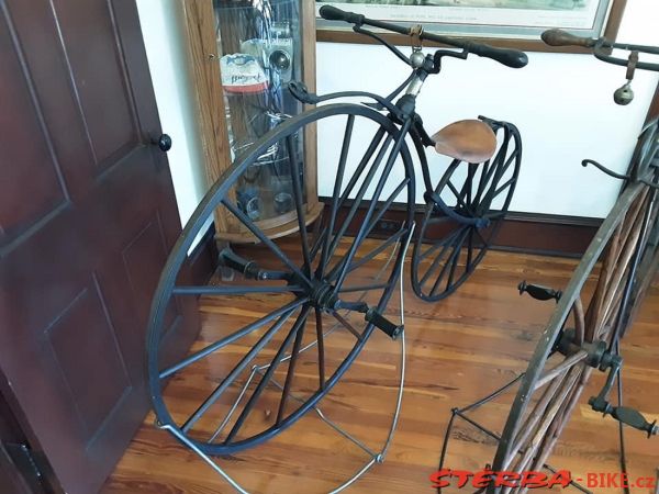 Ride On! American boneshaker