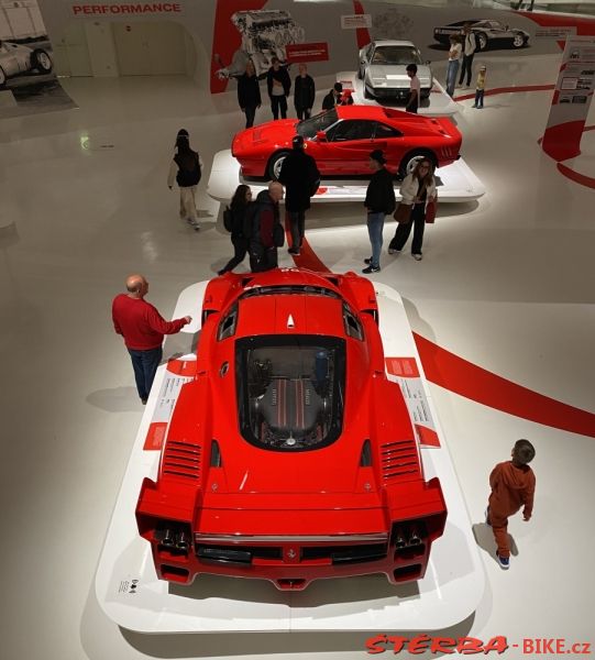 312/A - Enzo Ferrari Modena
