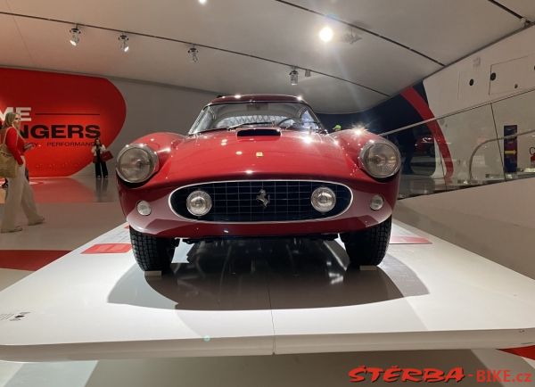 312/A - Enzo Ferrari Modena