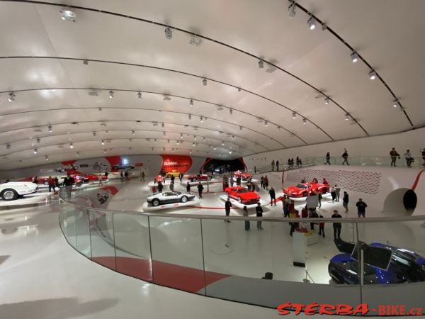 312/A - Enzo Ferrari Modena