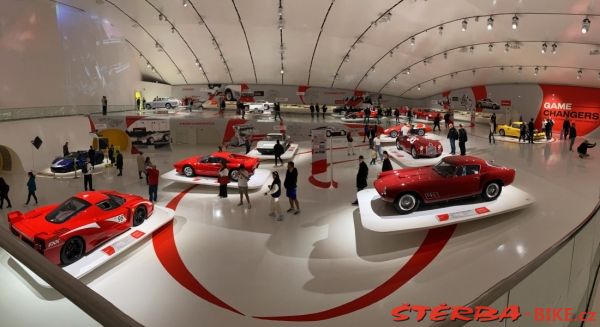 312/A - Enzo Ferrari Modena