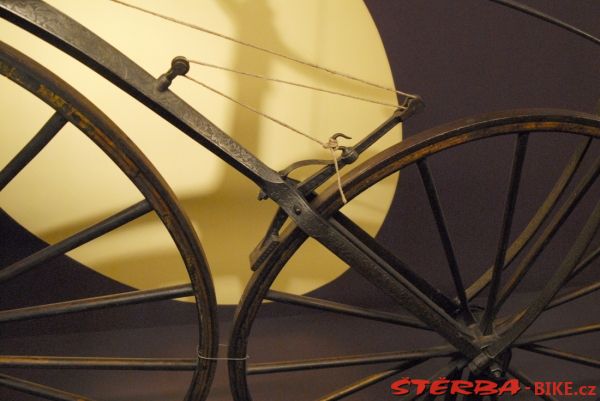 The exhibition "The velocipede - a modern object"