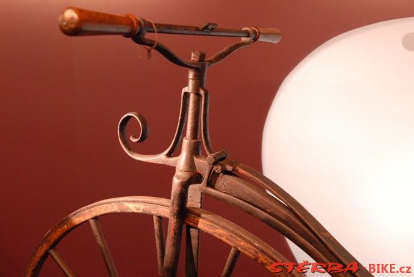 The exhibition "The velocipede - a modern object"