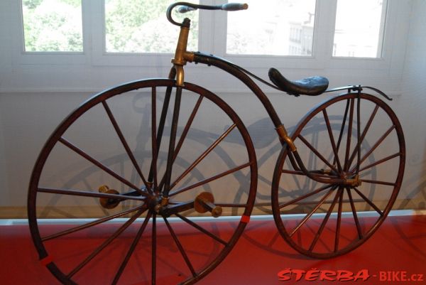 The exhibition "The velocipede - a modern object"