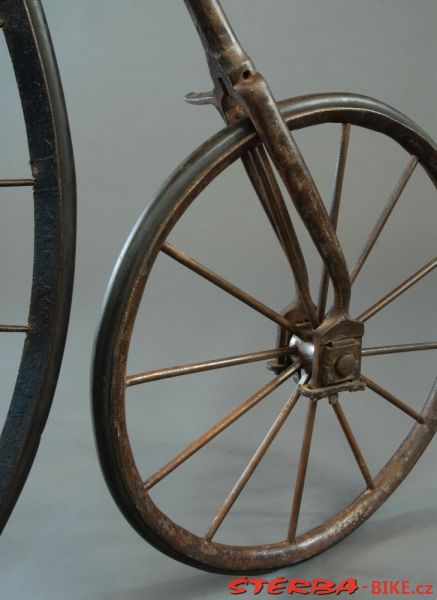 High wheel with suspension, France - around 1873