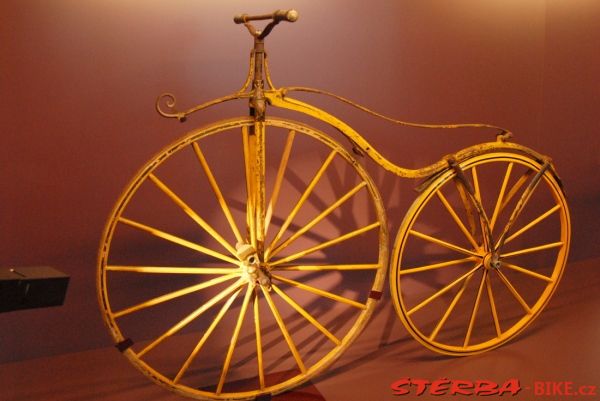 The exhibition "The velocipede - a modern object"