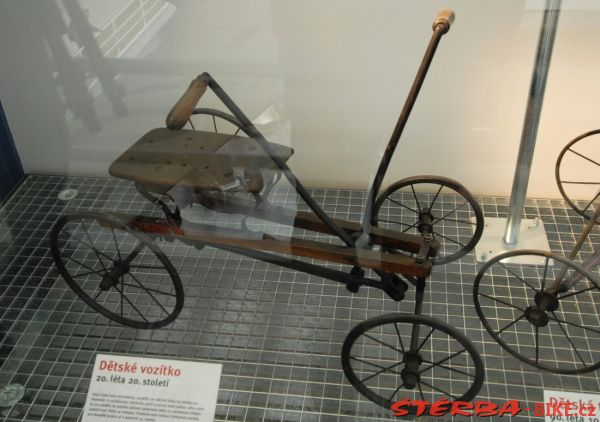 Child’s minicar, 1920s