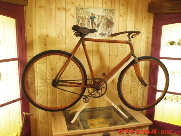 IVCA  Rally 2011 – Výstava a museum kol