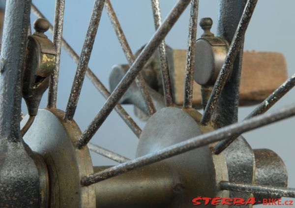 Perol, Nantes, France, early high wheel – around 1871