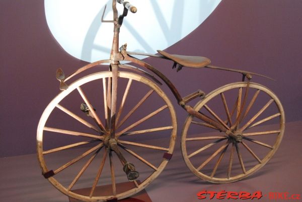 The exhibition "The velocipede - a modern object"
