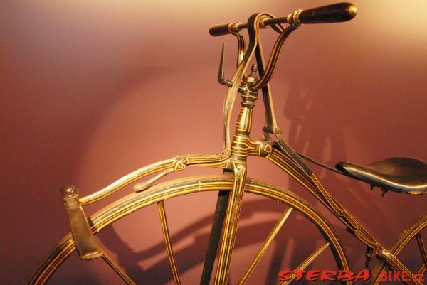 The exhibition "The velocipede - a modern object"