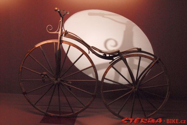 The exhibition "The velocipede - a modern object"