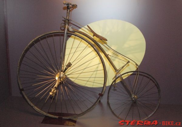 The exhibition "The velocipede - a modern object"