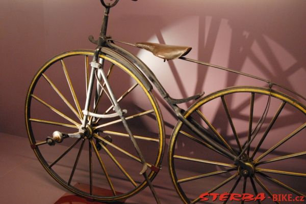 The exhibition "The velocipede - a modern object"