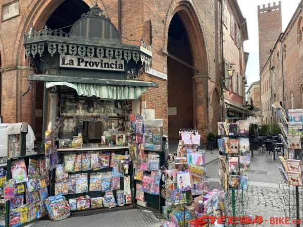 Cremona hostitelka
