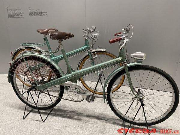 320/A - Pinakothek der Moderne München