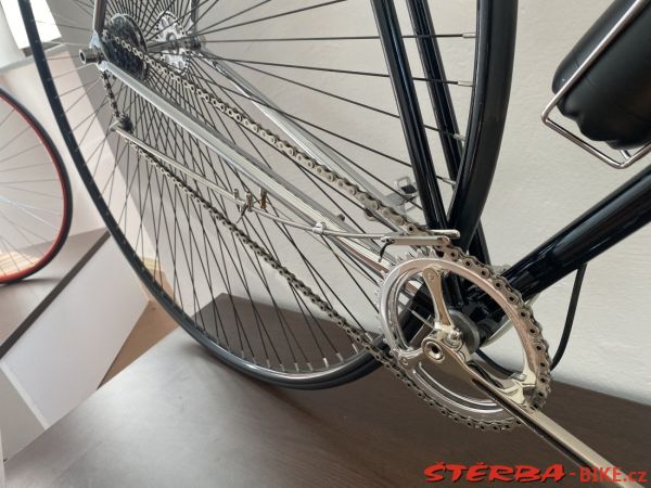 324/C - 1.Kérékpar muzeum