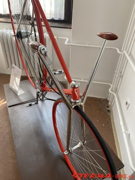 324/C - 1.Kérékpar muzeum