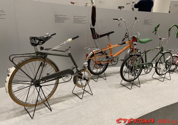 320/A - Pinakothek der Moderne München